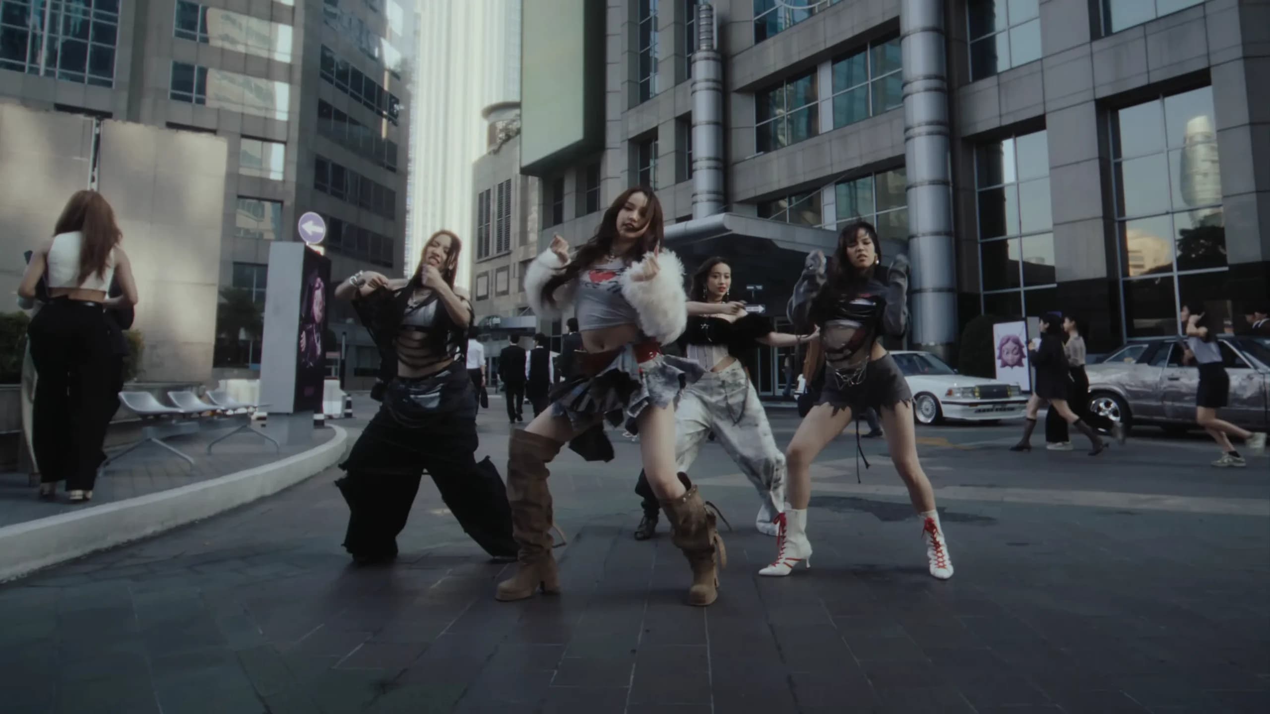 วง NAMP เกิร์ลกรุ๊ปสาวน้อยไฟแรงจากค่าย XOXO Entertainment ส่งเพลงเดบิวต์อย่างเป็นทางการ “KAKA”