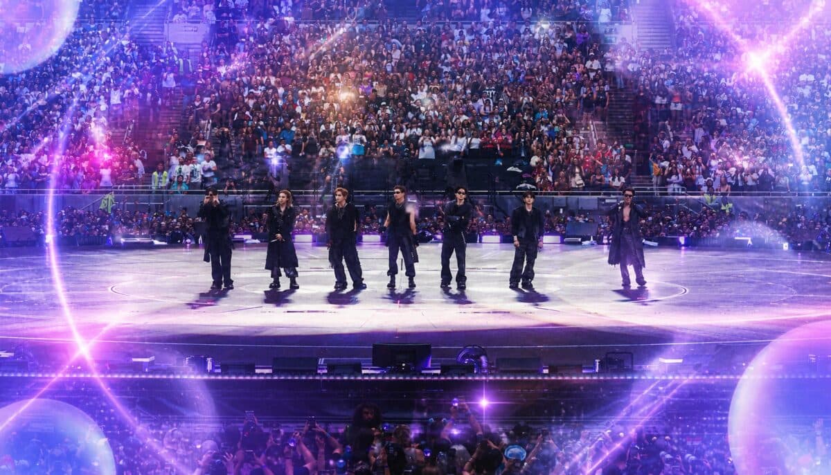 ย้อนรอยความฮอต! BTS กับปรากฏการณ์เวิลด์ทัวร์สะเทือนลอนดอน แฟนคลับแห่ชมแน่น 1.3 แสนคน