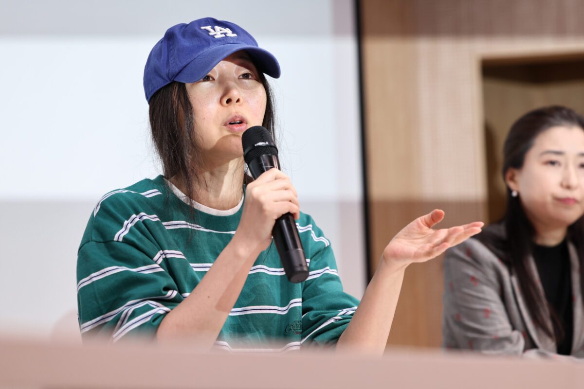 Min Hee-jin, CEO of Hybe sublabel Ador, speaks during a press conference held at the Korea Conference Center in Seocho-gu, Seoul, Thursday. (Yonhap)